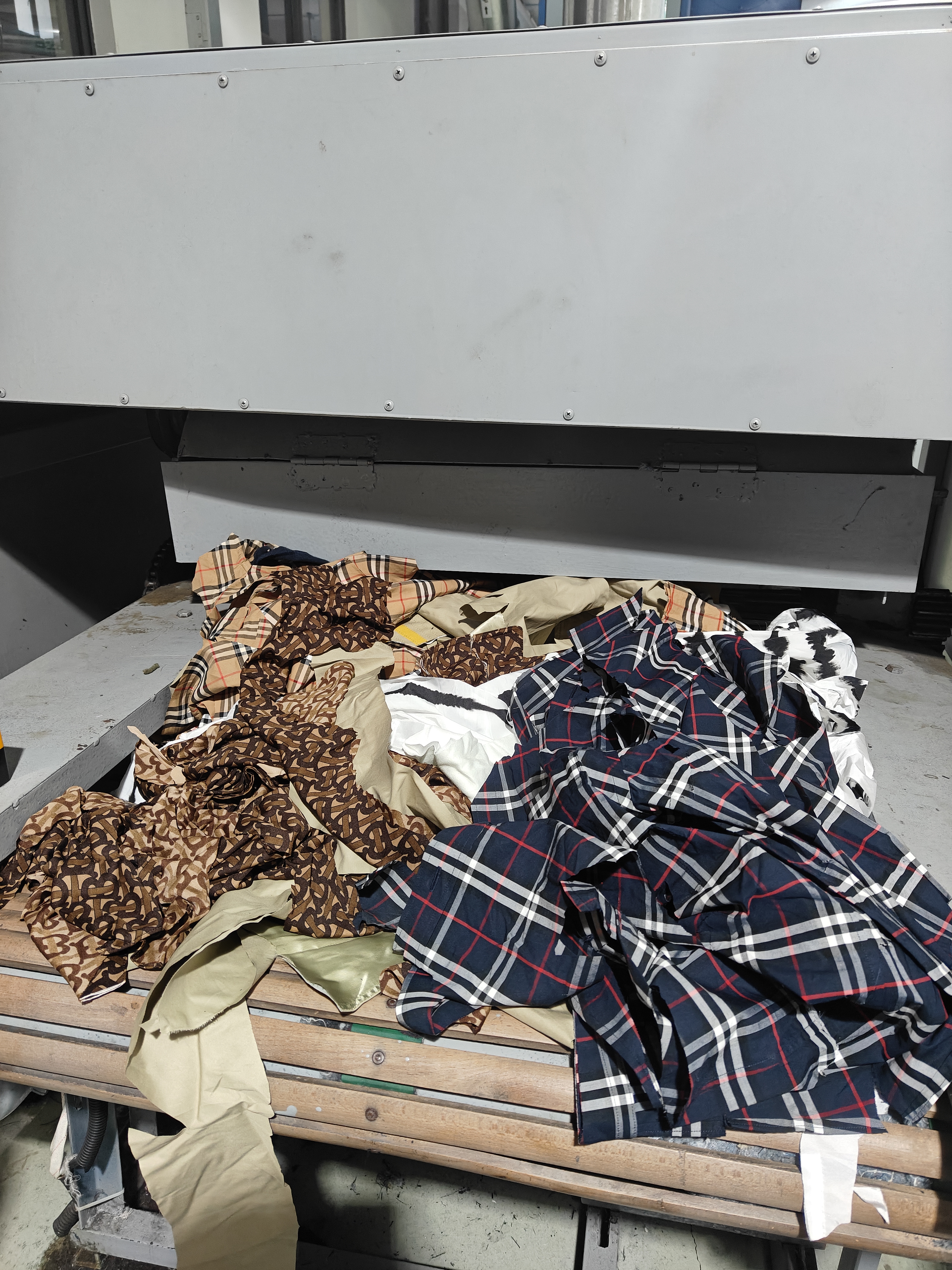 Burberry garments at Weavive Zhangjiagang facility